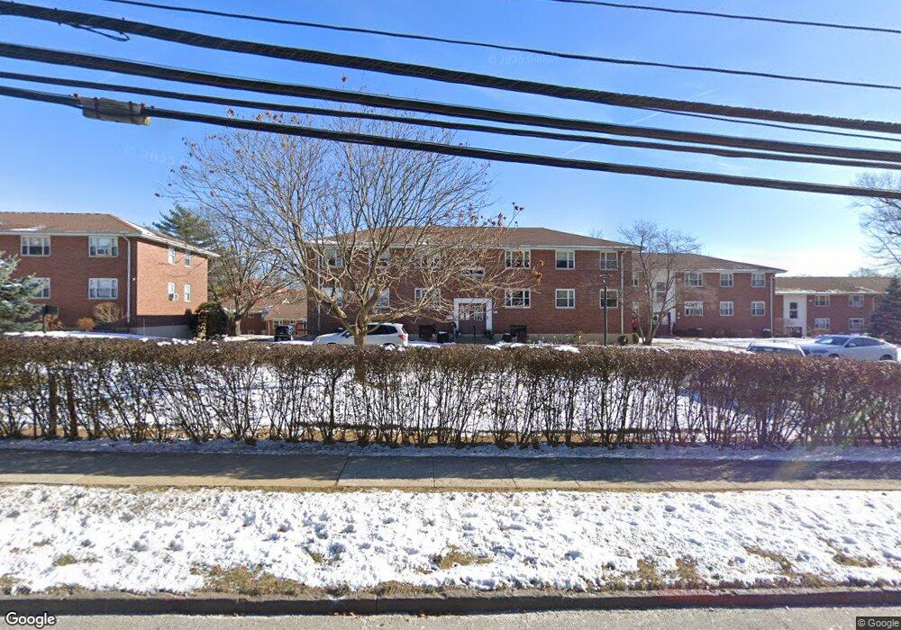 840 N Broadway unit 1E, Yonkers, NY 10701 - photo 1