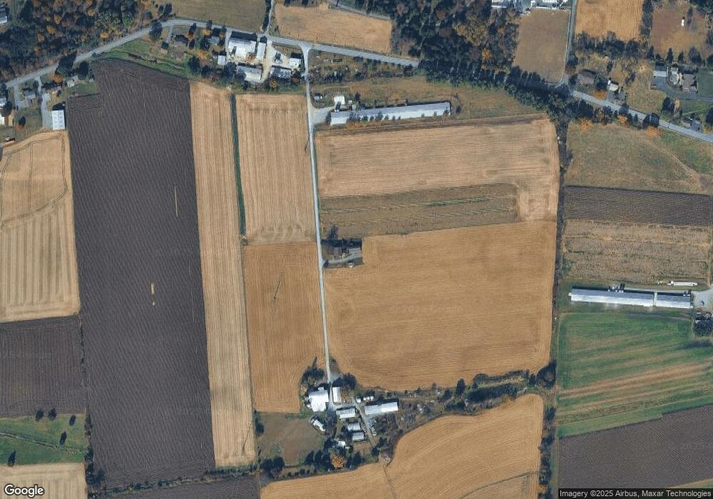 520 Countryside Ln, New Holland, PA 17557 - photo 1