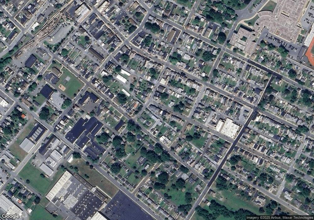 404 Rhoads Ave, Boyertown, PA 19512 - photo 1