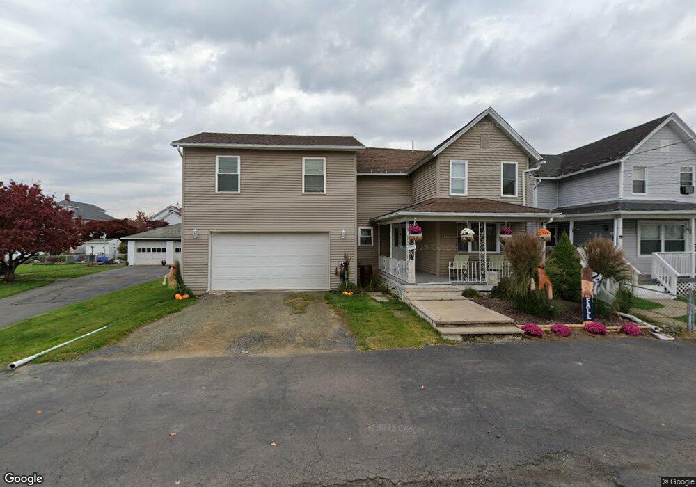 716 E Scott St, Olyphant, PA 18447 - photo 1