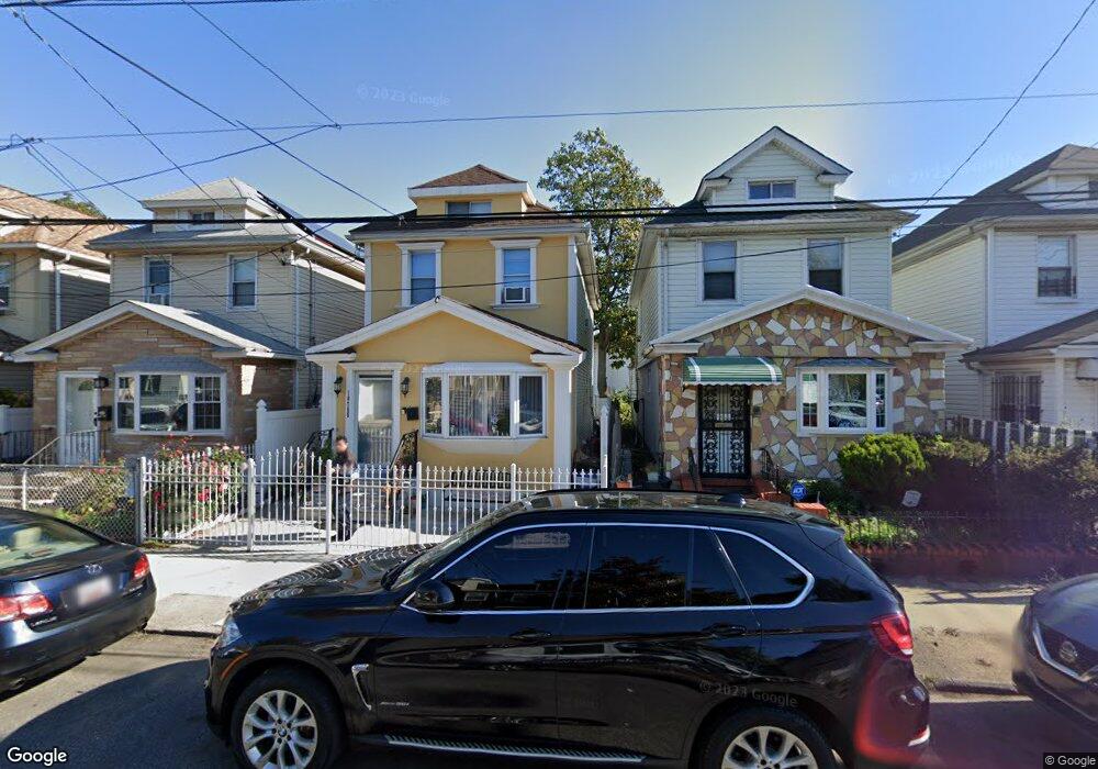 10755 164th St, Jamaica, NY 11433 - photo 1