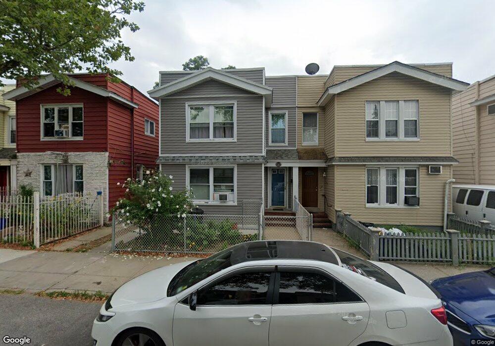 19720 91st Rd, Hollis, NY 11423 - photo 1