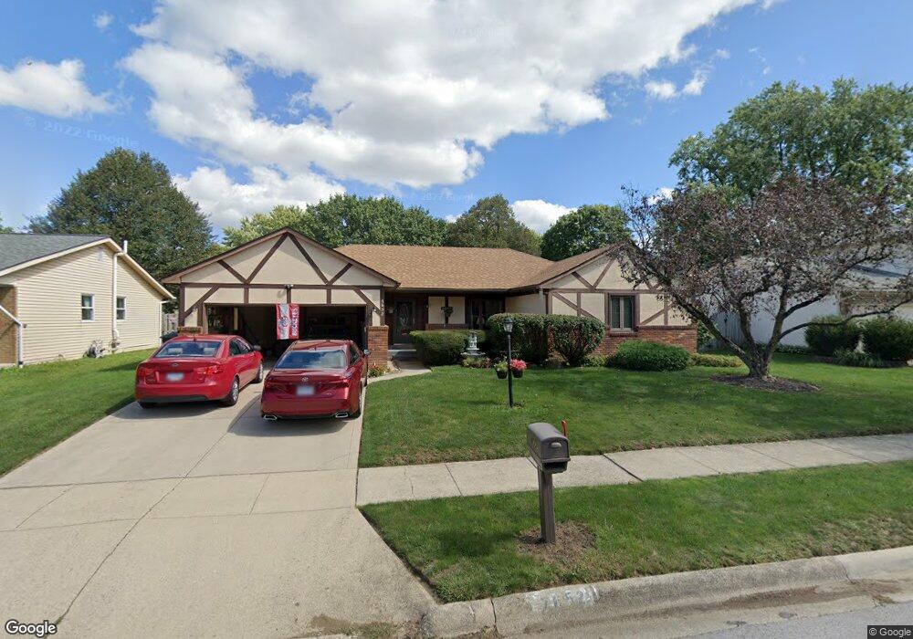 7652 Foxboro Ln, Columbus, OH 43235 - photo 1