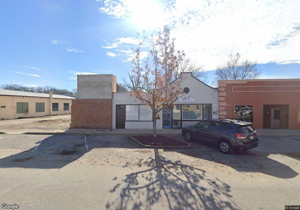 521 Rutledge St, Camden, SC 29020 - photo 1