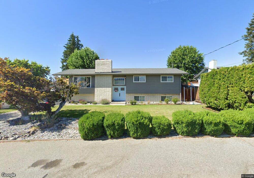 707 13th St NE, East Wenatchee, WA 98802 - photo 1