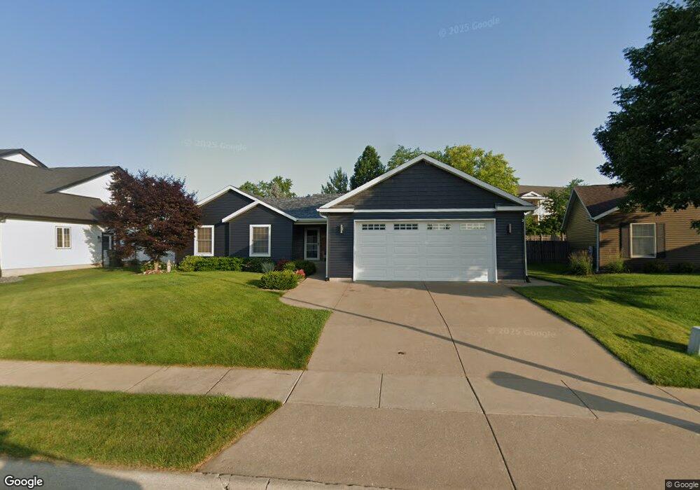 5120 Garner Dr, Davenport, IA 52806 - photo 1