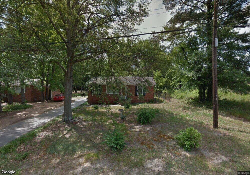 911 Walter E Davis Sr Dr, Macon, GA 31217 - photo 1