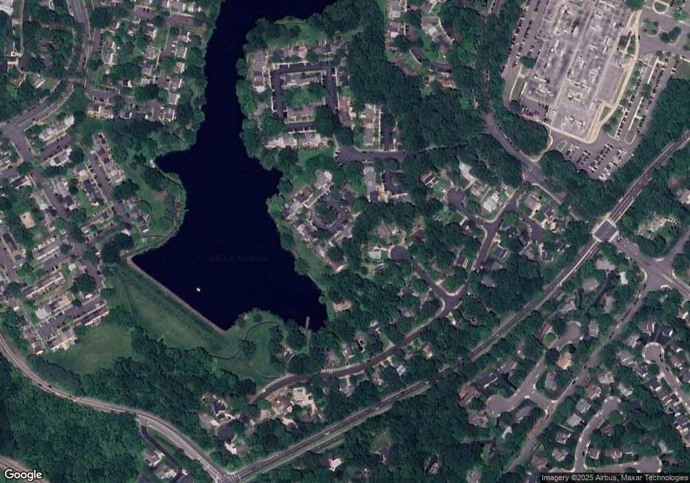 5521 Beaconsfield Ct, Burke, VA 22015 - photo 1