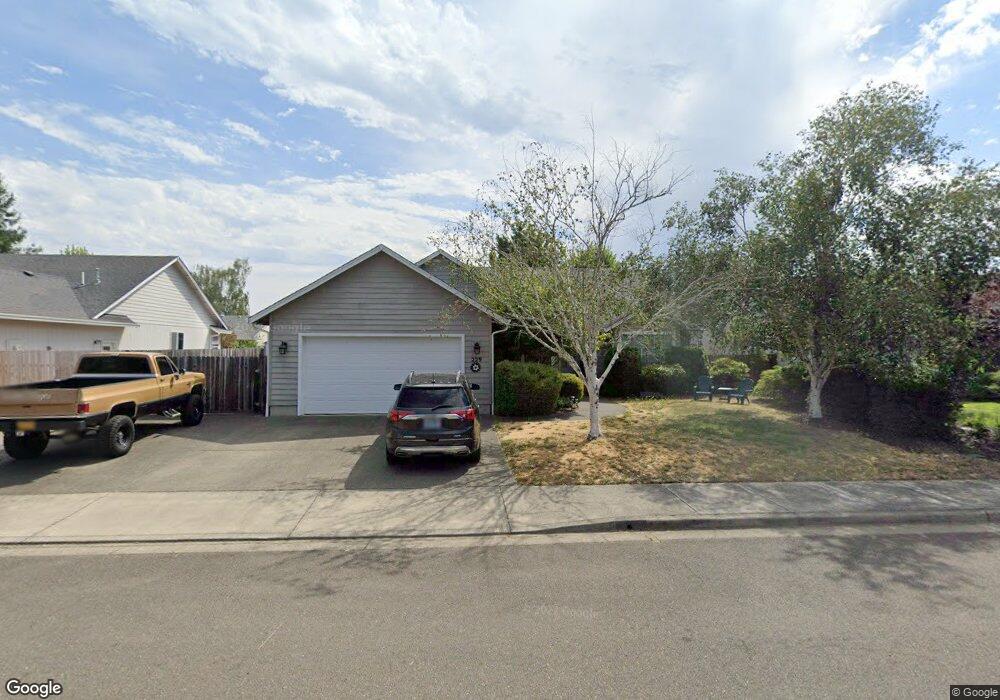 229 Cypress St, Sutherlin, OR 97479 - photo 1