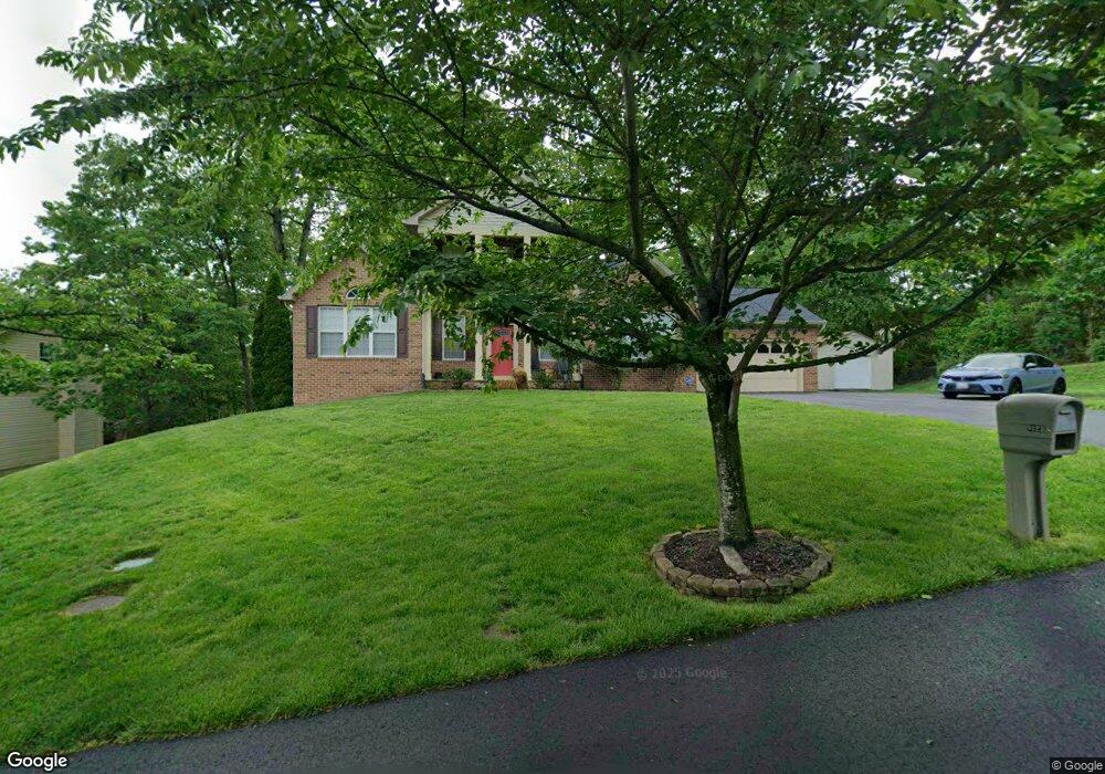 9023 Jameson St, Lorton, VA 22079 - photo 1