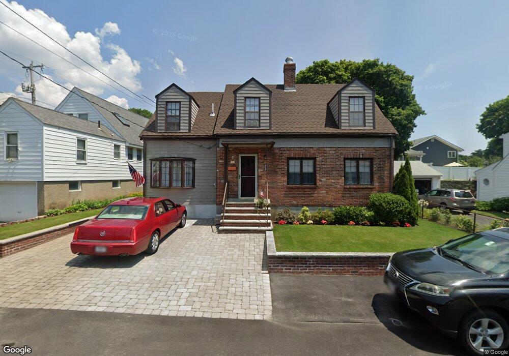 4 Hemenway Rd, Swampscott, MA 01907 - photo 1