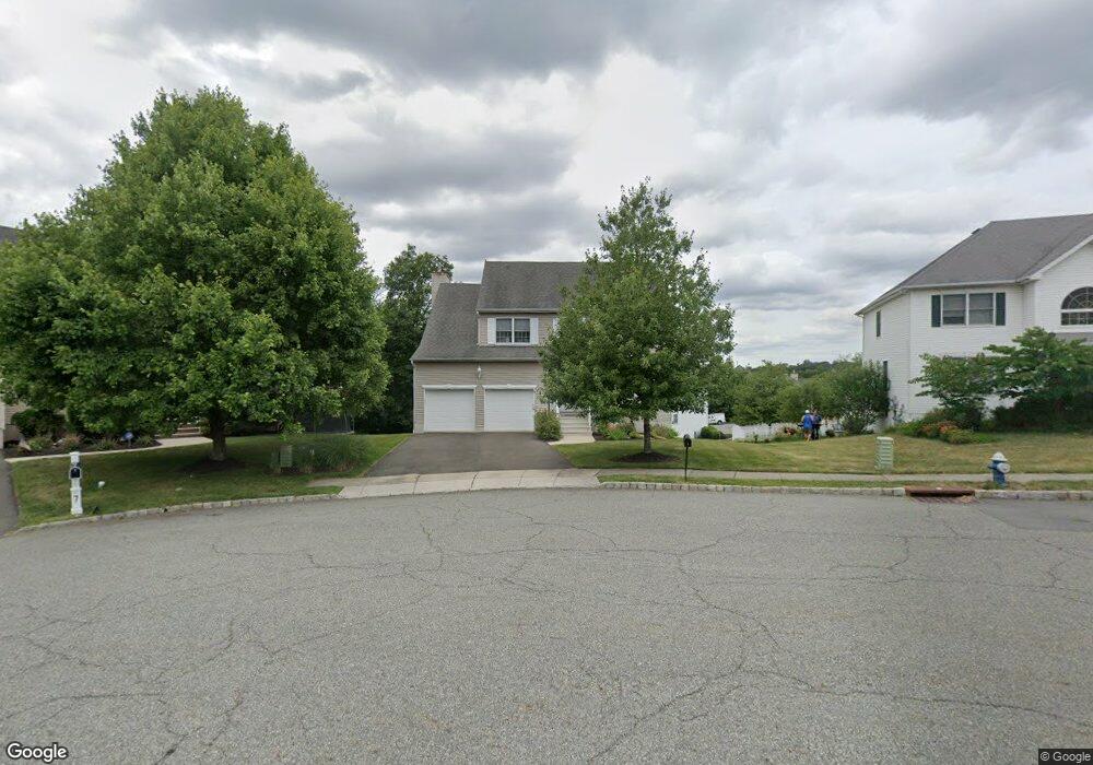 5 Mccune Ct, West Orange, NJ 07052 - photo 1