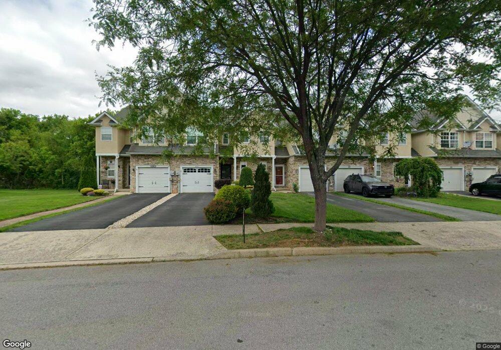 252 Maple Ct, Alburtis, PA 18011 - photo 1