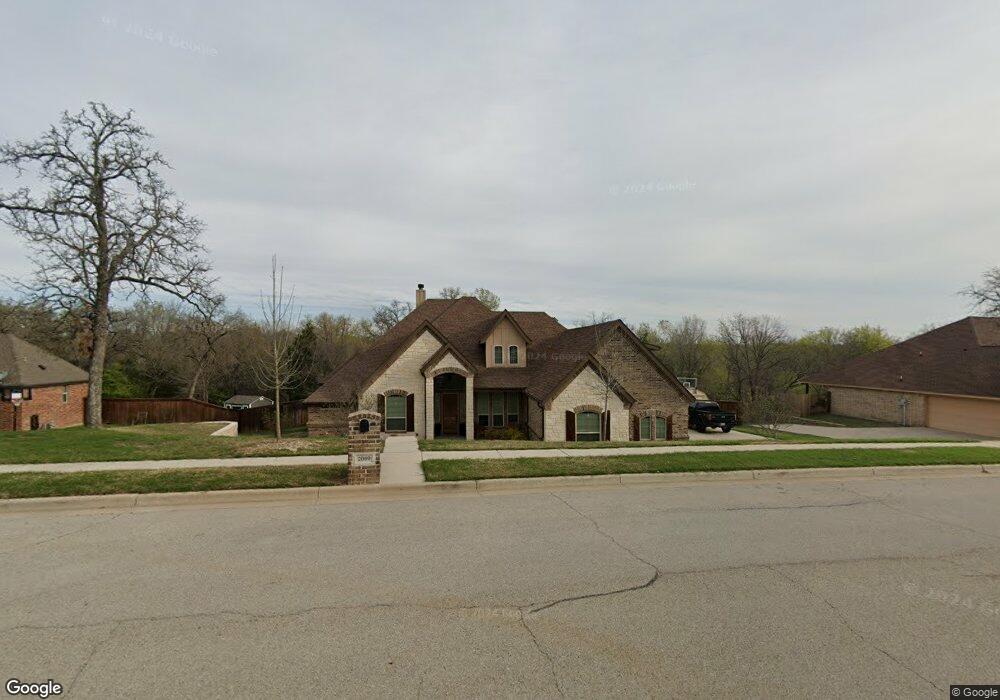 2009 Clear Creek Dr, Weatherford, TX 76087 - photo 1