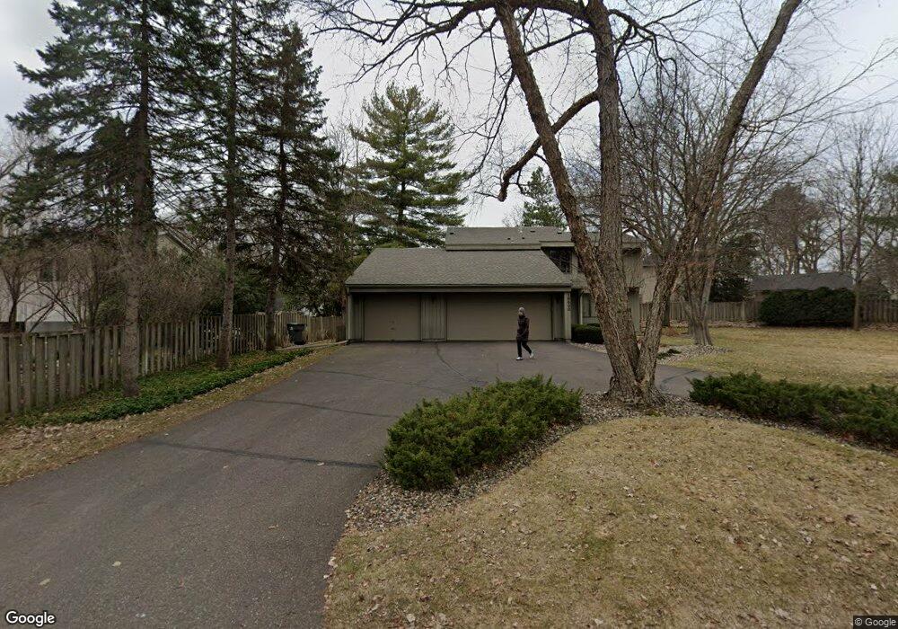 16600 Meadowbrook Ln, Wayzata, MN 55391 - photo 1