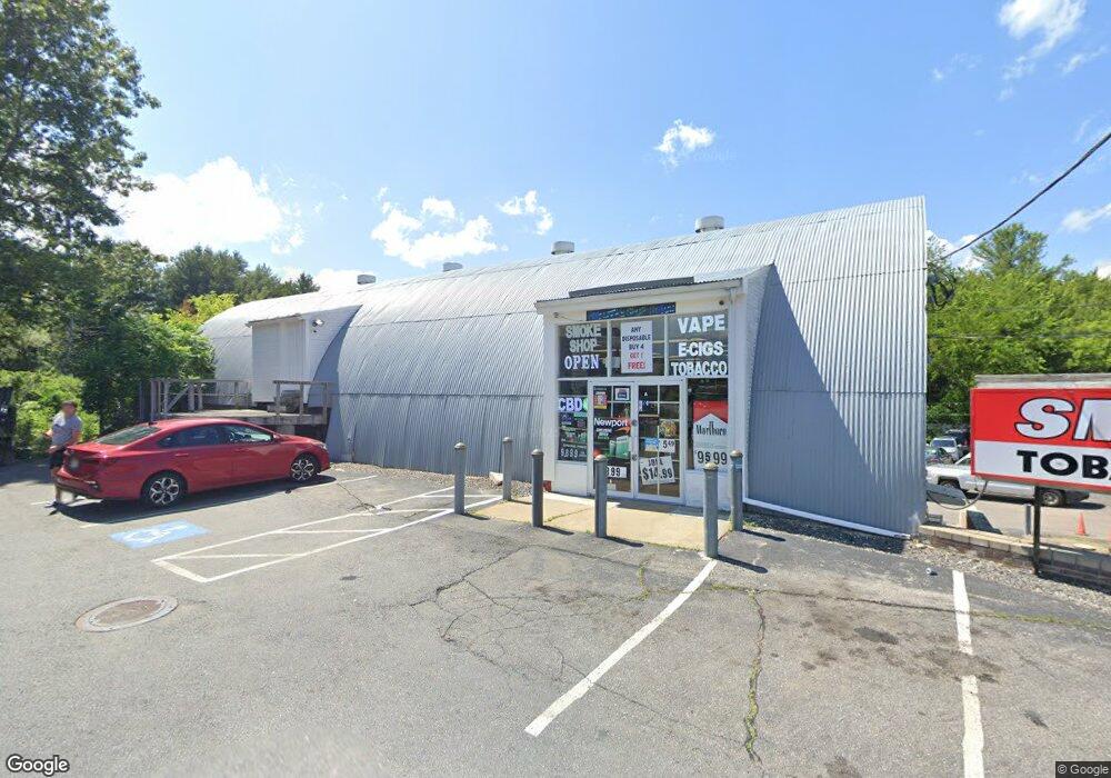 29 Bridge St, Pelham, NH 03076 - photo 1