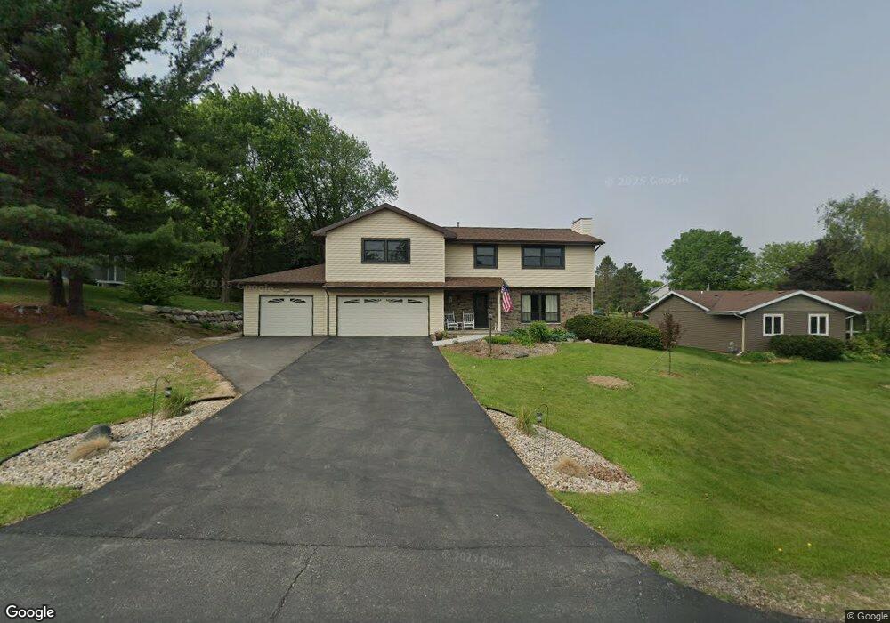 4619 Edgewood Ct, Middleton, WI 53562 - photo 1