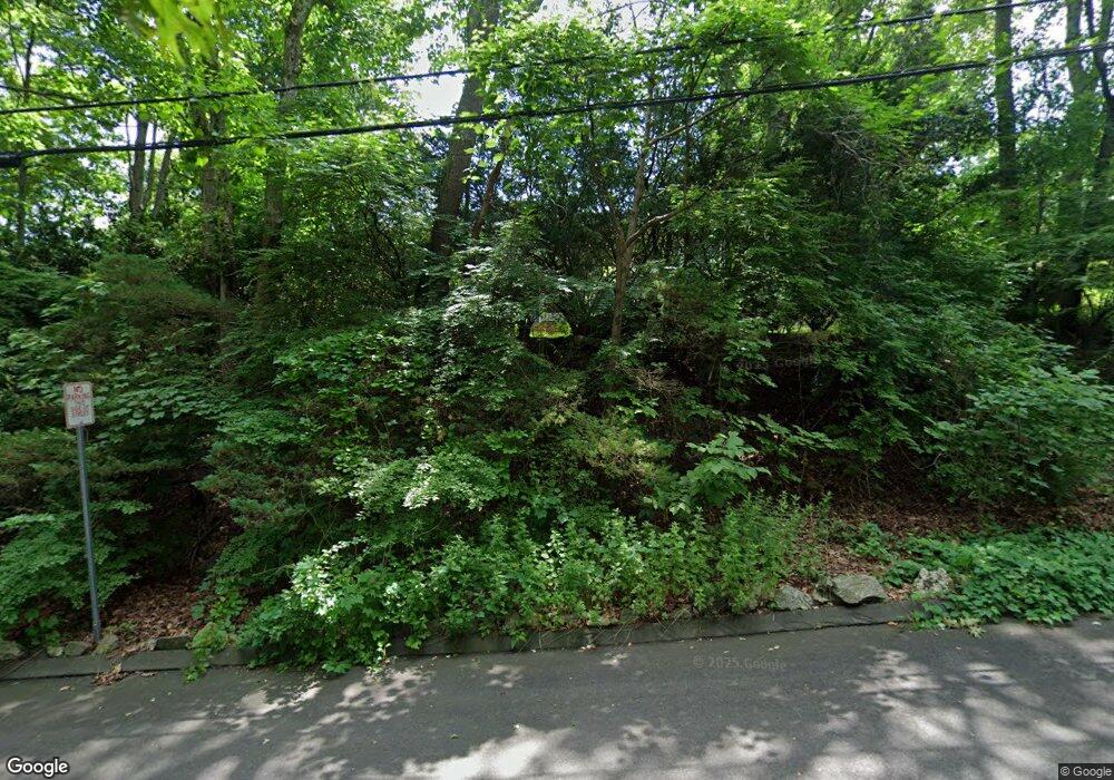 52 Angelus Dr, Greenwich, CT 06831 - photo 1