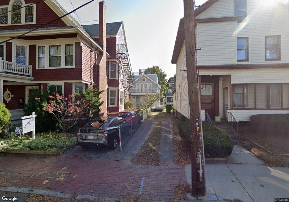 28 Dover St, Cambridge, MA 02140 - photo 1