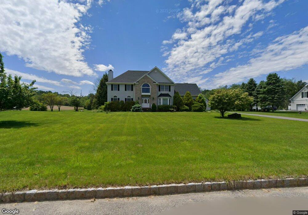 11 Spring Hunter Ct, Andover, NJ 07821 - photo 1