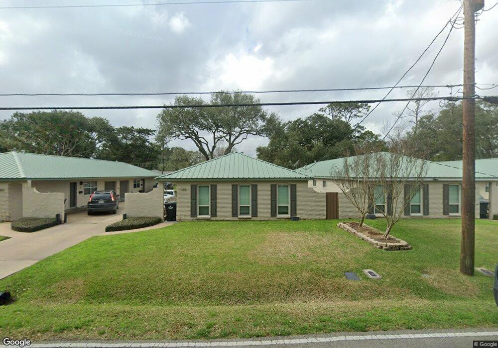 305 N Ormsby St unit 307, Alvin, TX 77511 - photo 1