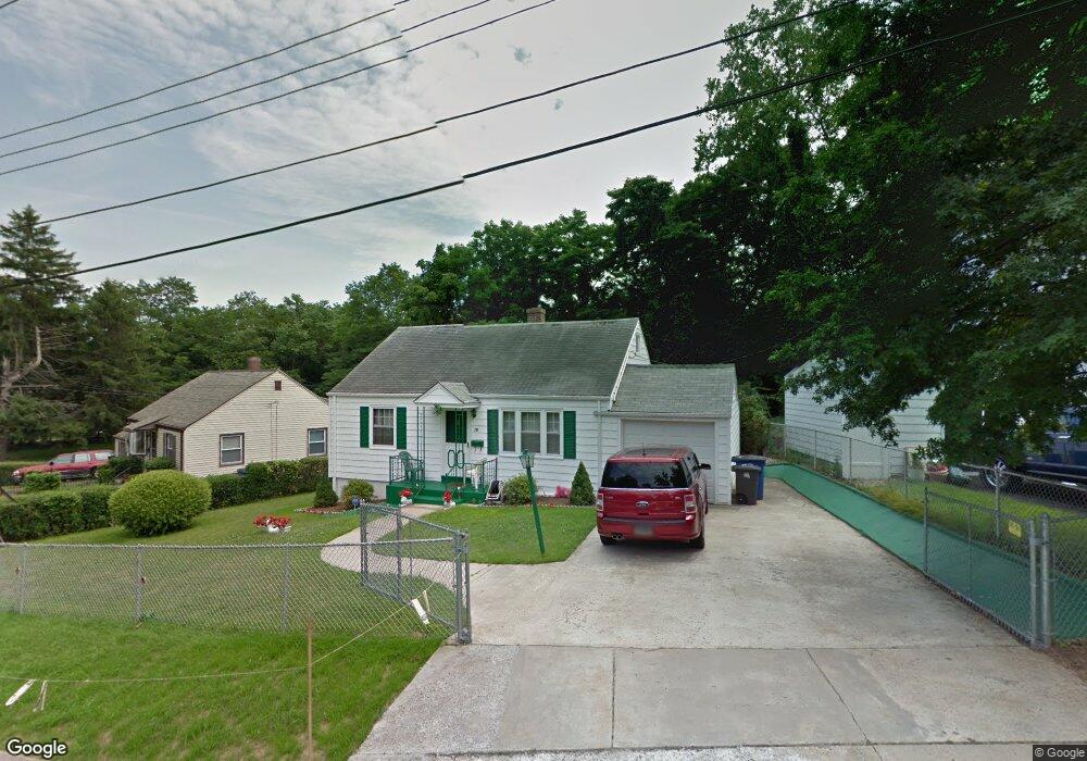 12 Park Side Dr, New Haven, CT 06515 - photo 1