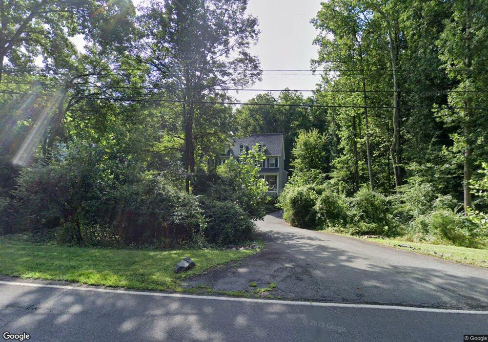 2416 Huntington Rd, Charlottesville, VA 22901 - photo 1