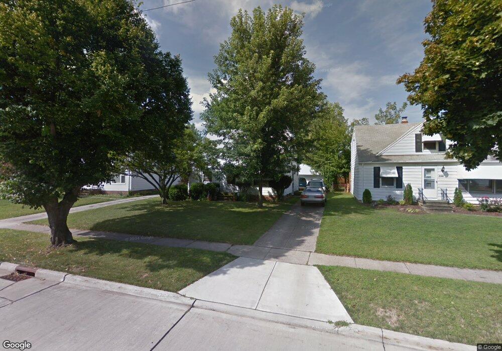 2200 E 290th St, Wickliffe, OH 44092 - photo 1