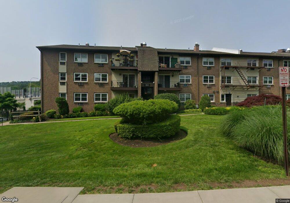 302 Piermont Ave, Nyack, NY 10960 - photo 1