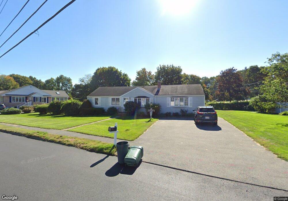 16 Manomet Rd, Woburn, MA 01801 - photo 1