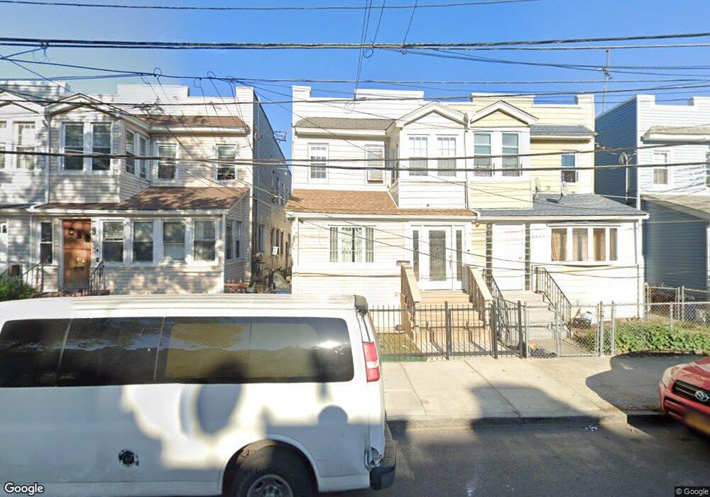 9325 Eldert Ln, Woodhaven, NY 11421 - photo 1