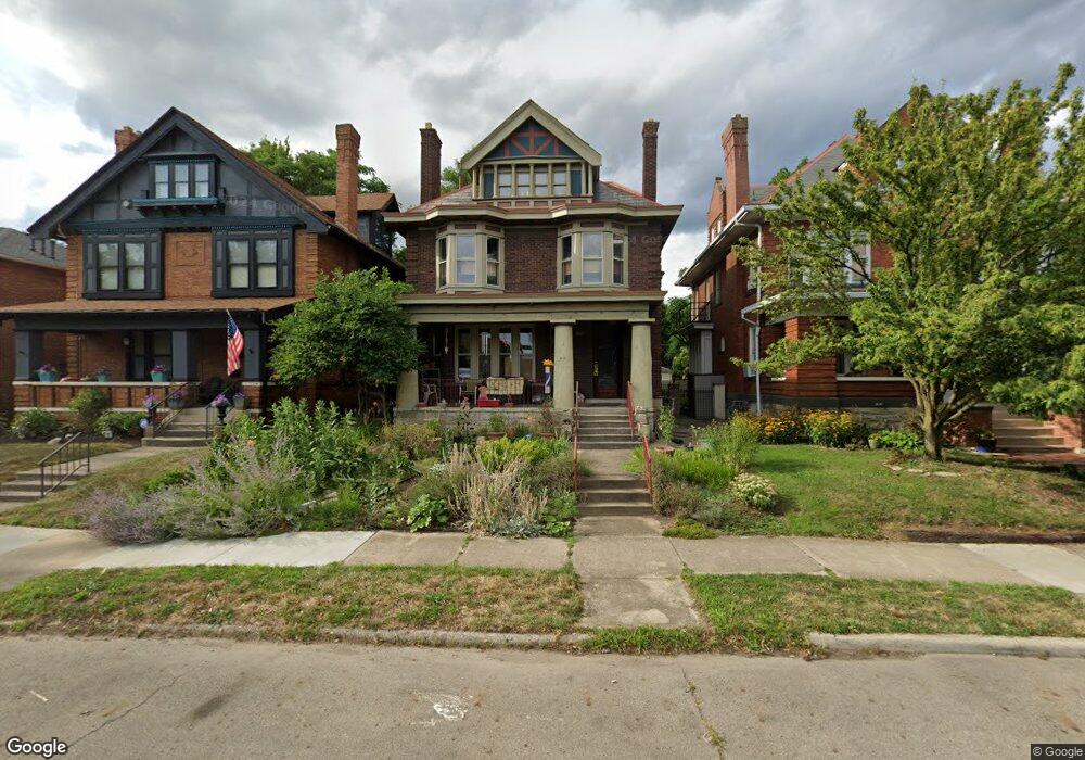 952 Bryden Rd, Columbus, OH 43205 - photo 1