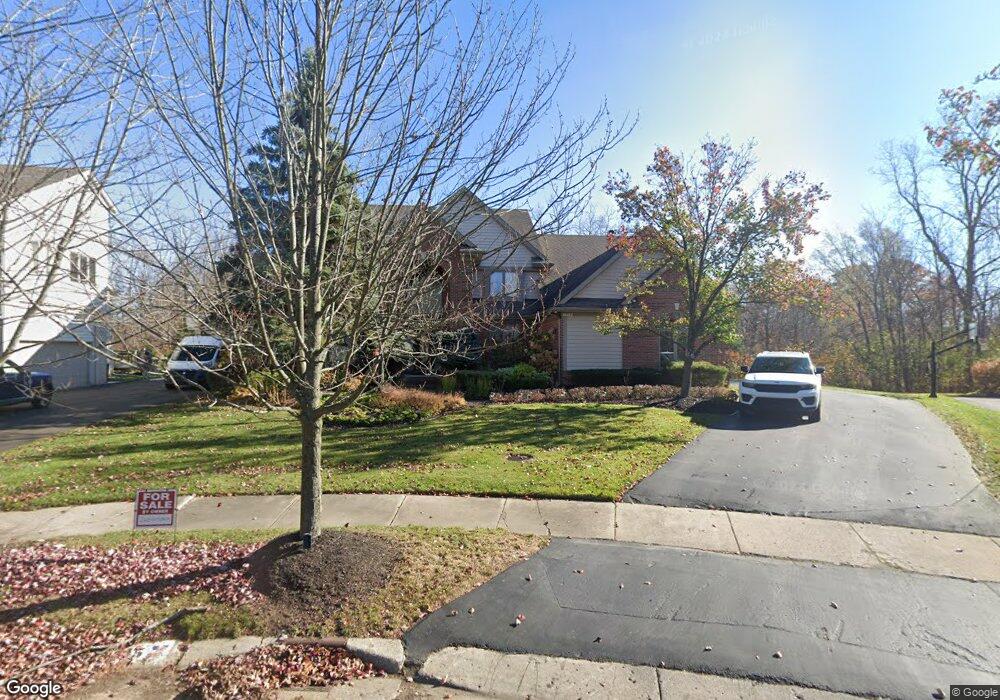 7015 Balmoral Dr, West Bloomfield, MI 48322 - photo 1