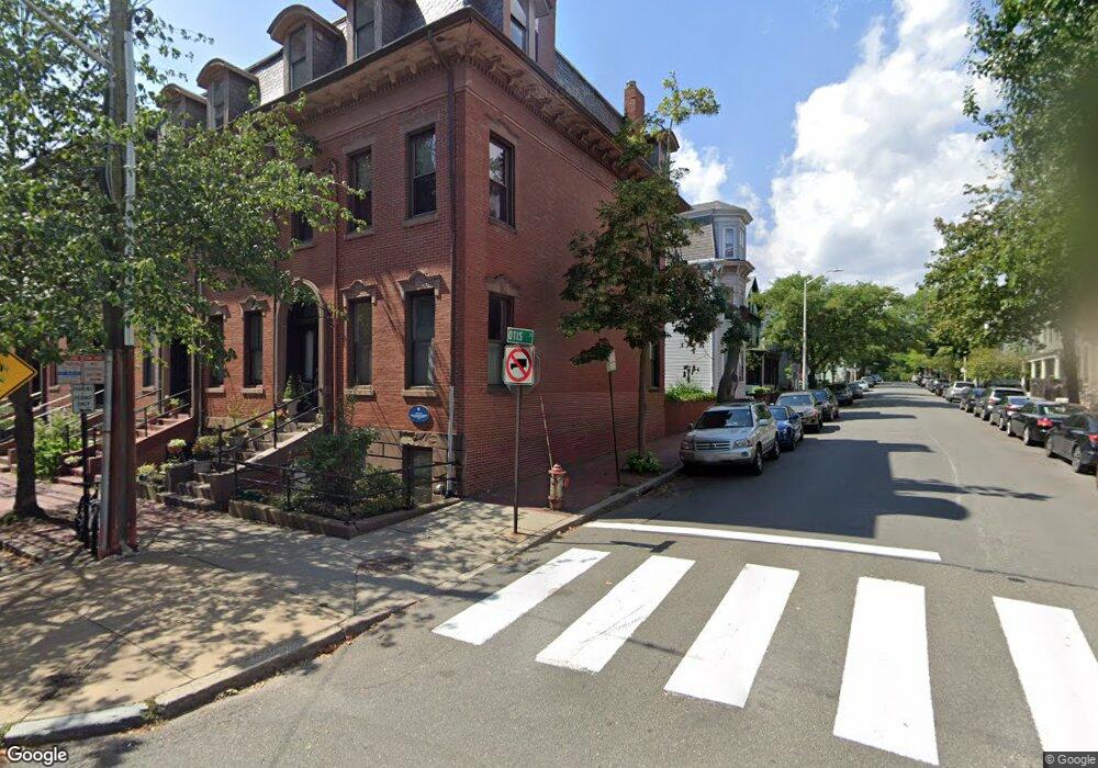 83 Third St unit 1, Cambridge, MA 02141 - photo 1