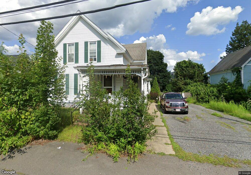 7 Cottage St, Hudson, MA 01749 - photo 1