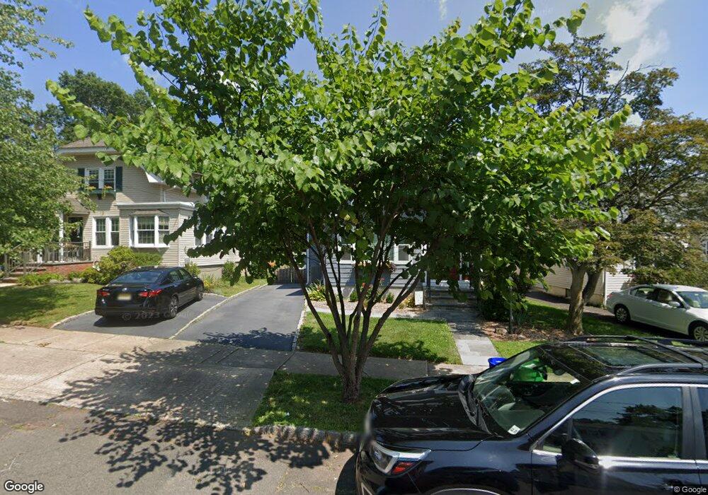 152 W Summit St, Somerville, NJ 08876 - photo 1