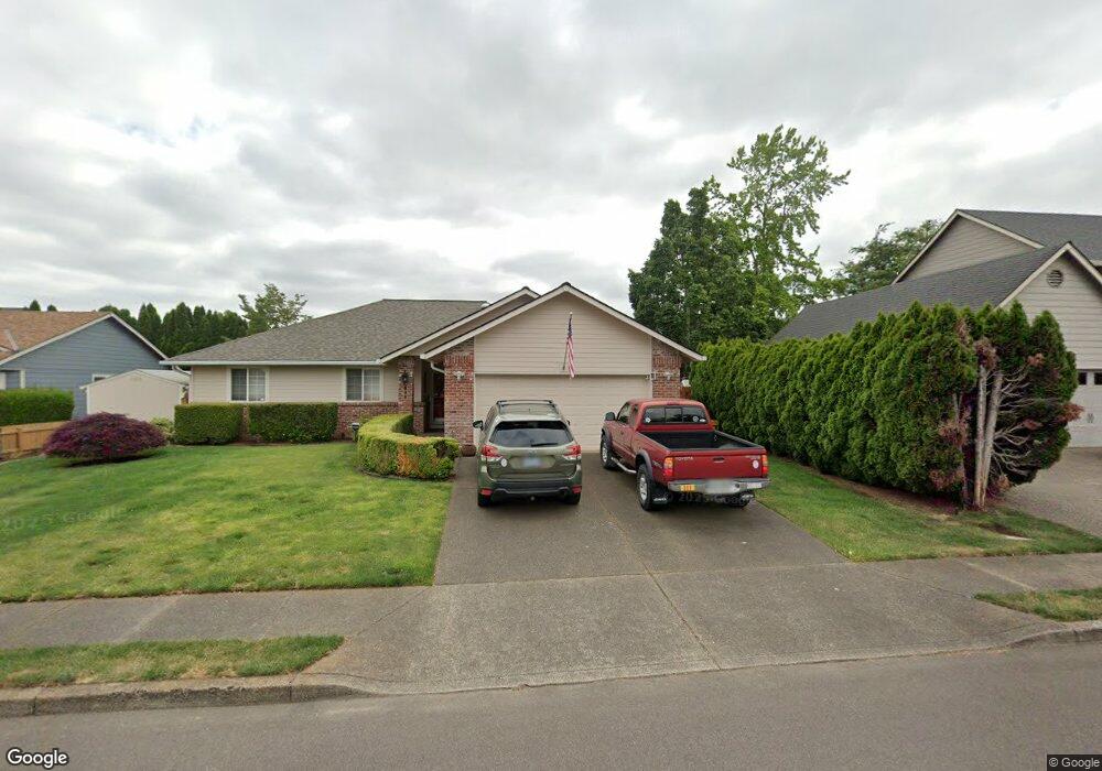 638 S Pine St, Canby, OR 97013 - photo 1