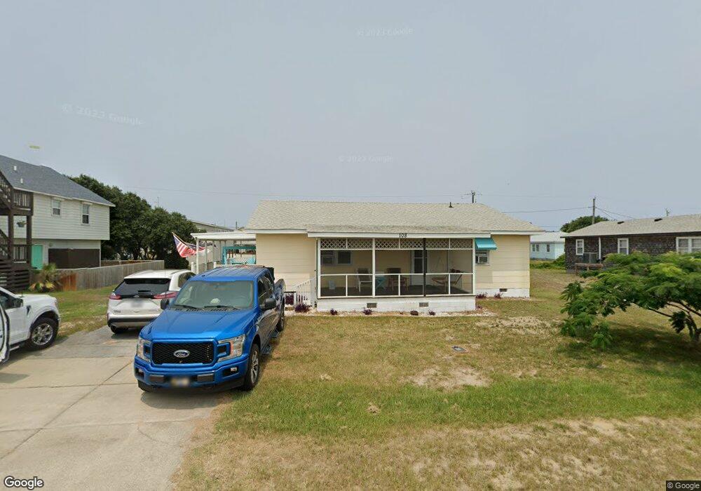 110 Pinehurst Ave, Kill Devil Hills, NC 27948 - photo 1