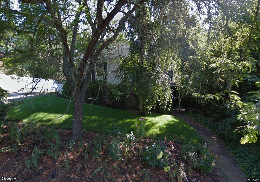 4 Yorick St, Lake Oswego, OR 97035 - photo 1