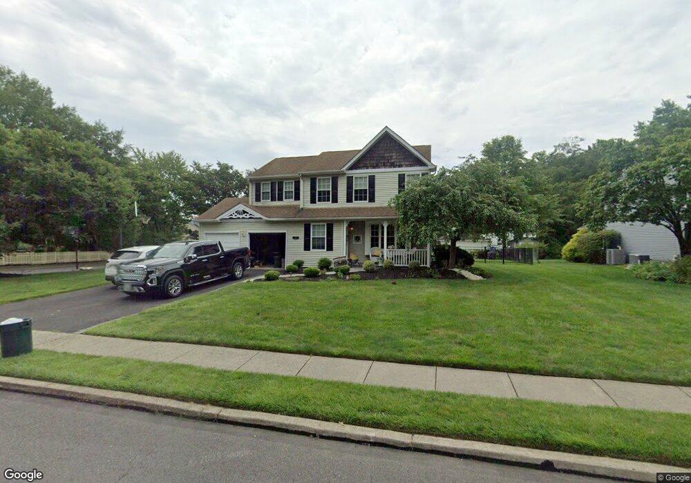 122 Rice Dr, Morrisville, PA 19067 - photo 1