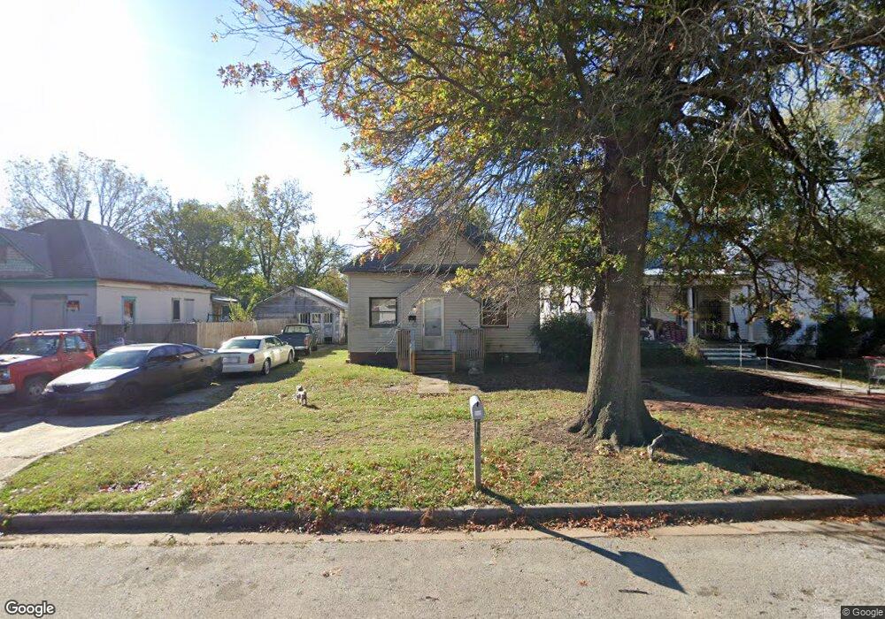 2314 Corning Ave, Parsons, KS 67357 - photo 1