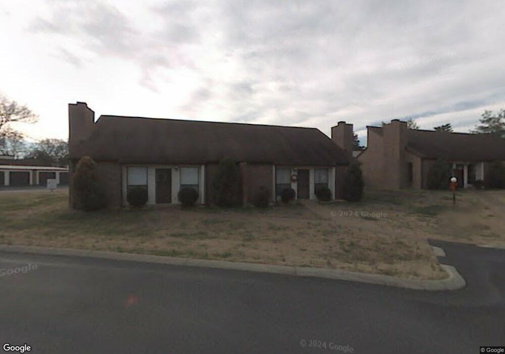 410 Castlewood Ln, Lebanon, TN 37087 - photo 1