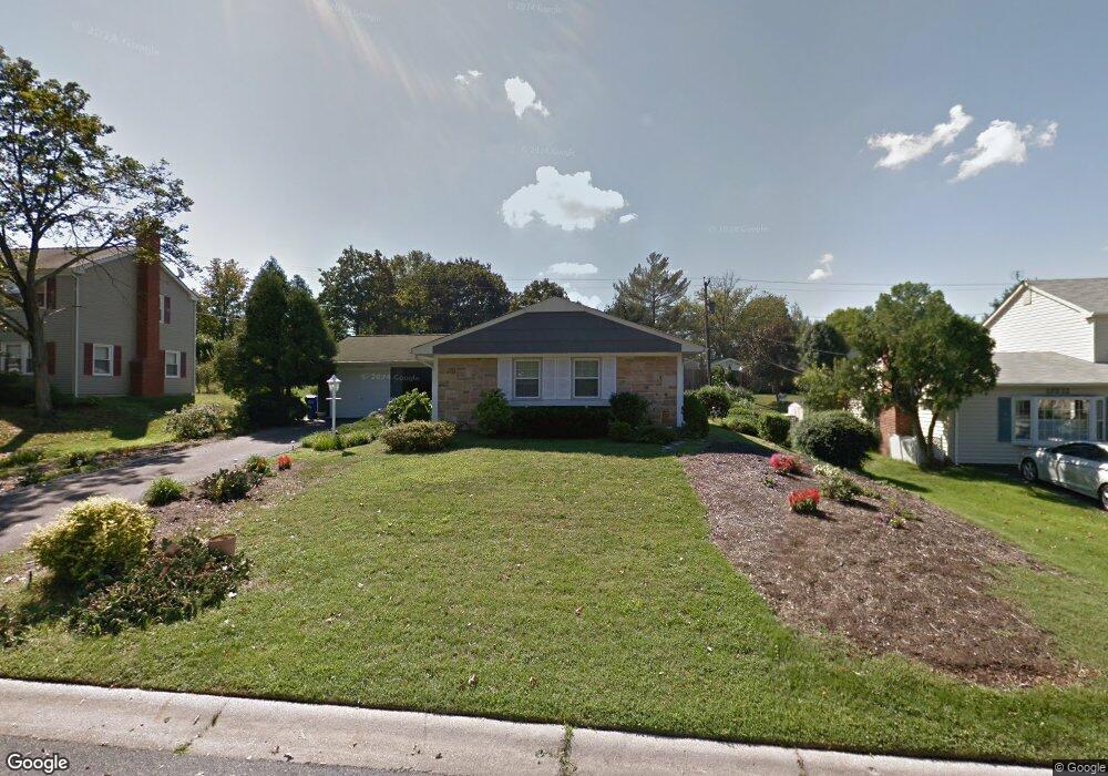 12213 Rolling Hill Ln, Bowie, MD 20715 - photo 1