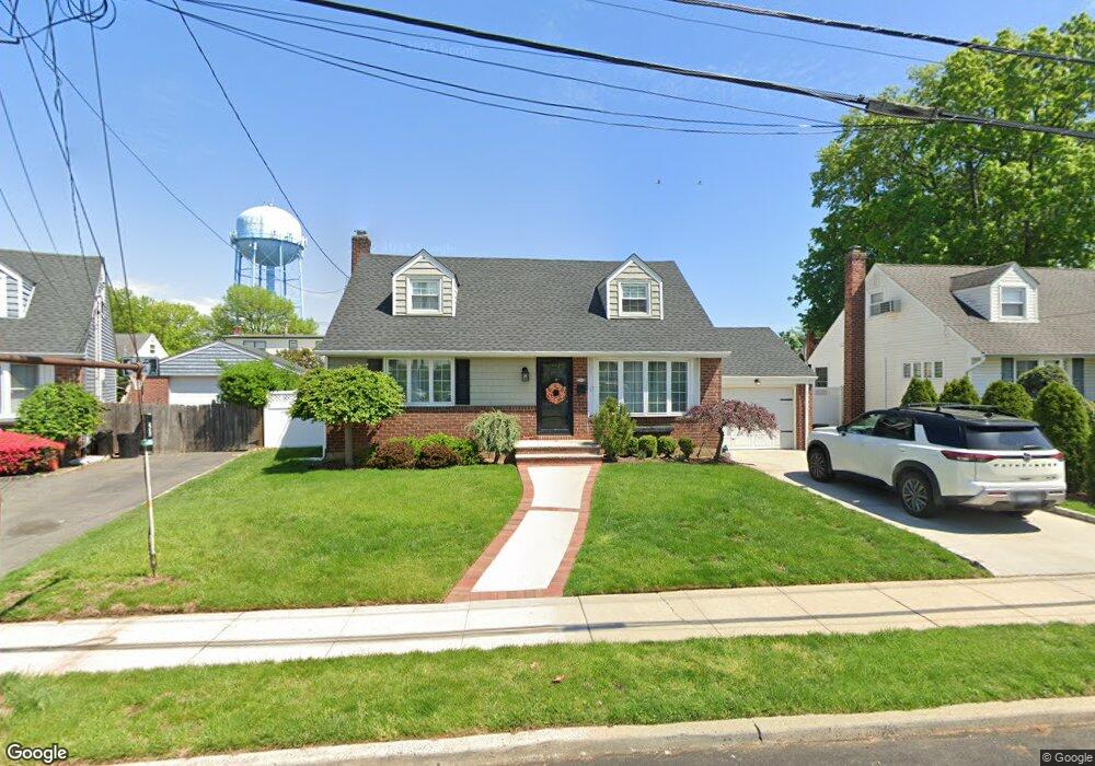 980 Maple Dr, Franklin Square, NY 11010 - photo 1