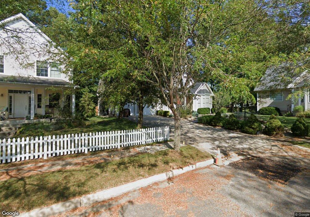 5630 Honey Locust Dr, Columbus, IN 47201 - photo 1