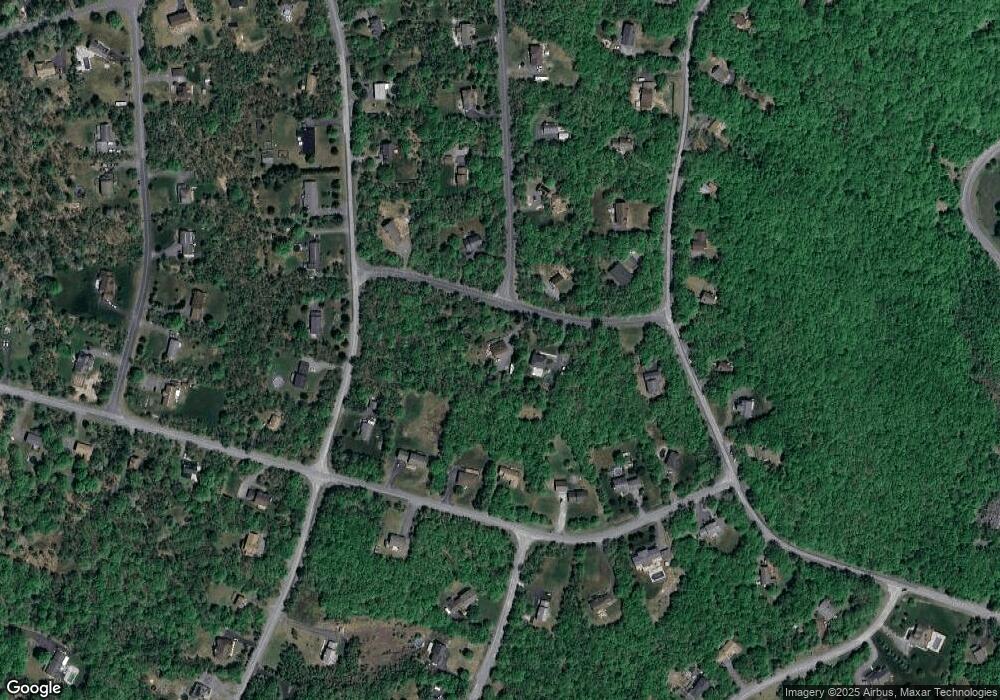 135 Sky Line Dr, Effort, PA 18330 - photo 1