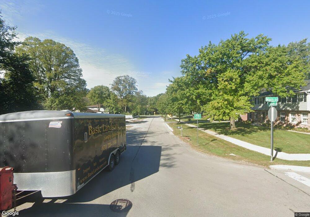 2 E Farnham Ln, Wheaton, IL 60189 - photo 1