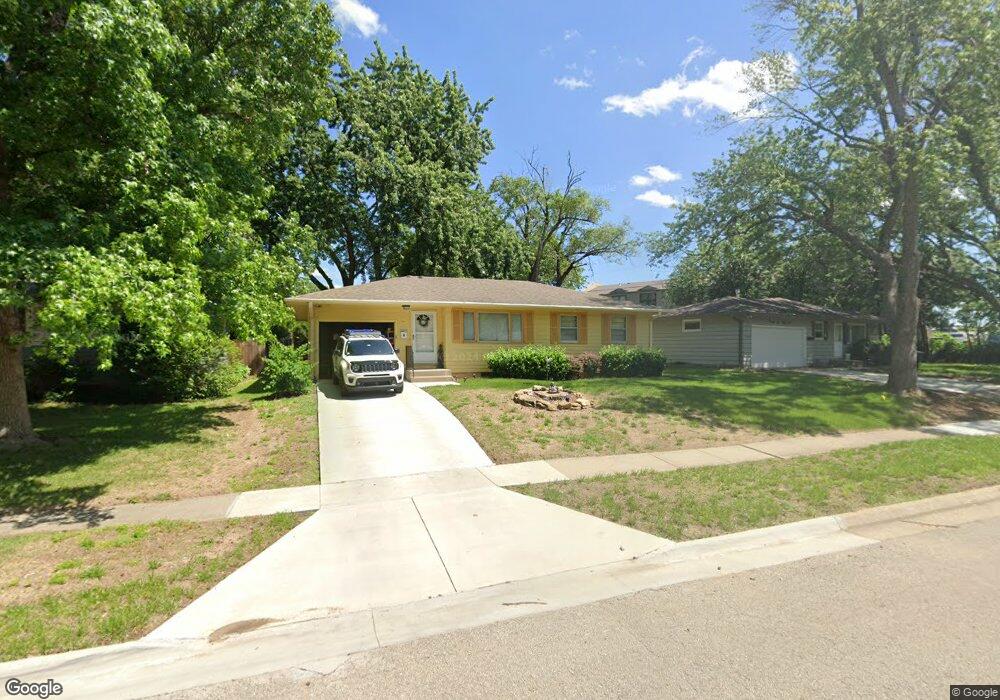 2930 SW Wayne Ave, Topeka, KS 66611 - photo 1
