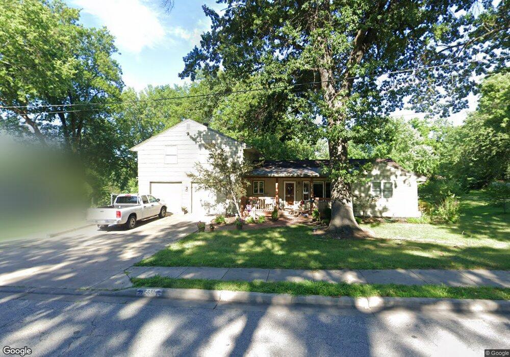 5661 Perry Ln, Shawnee, KS 66203 - photo 1