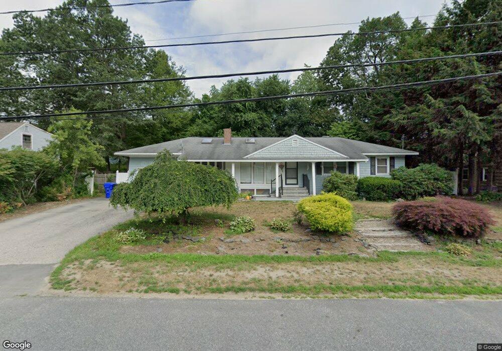 11 Spruce St, Hudson, NH 03051 - photo 1